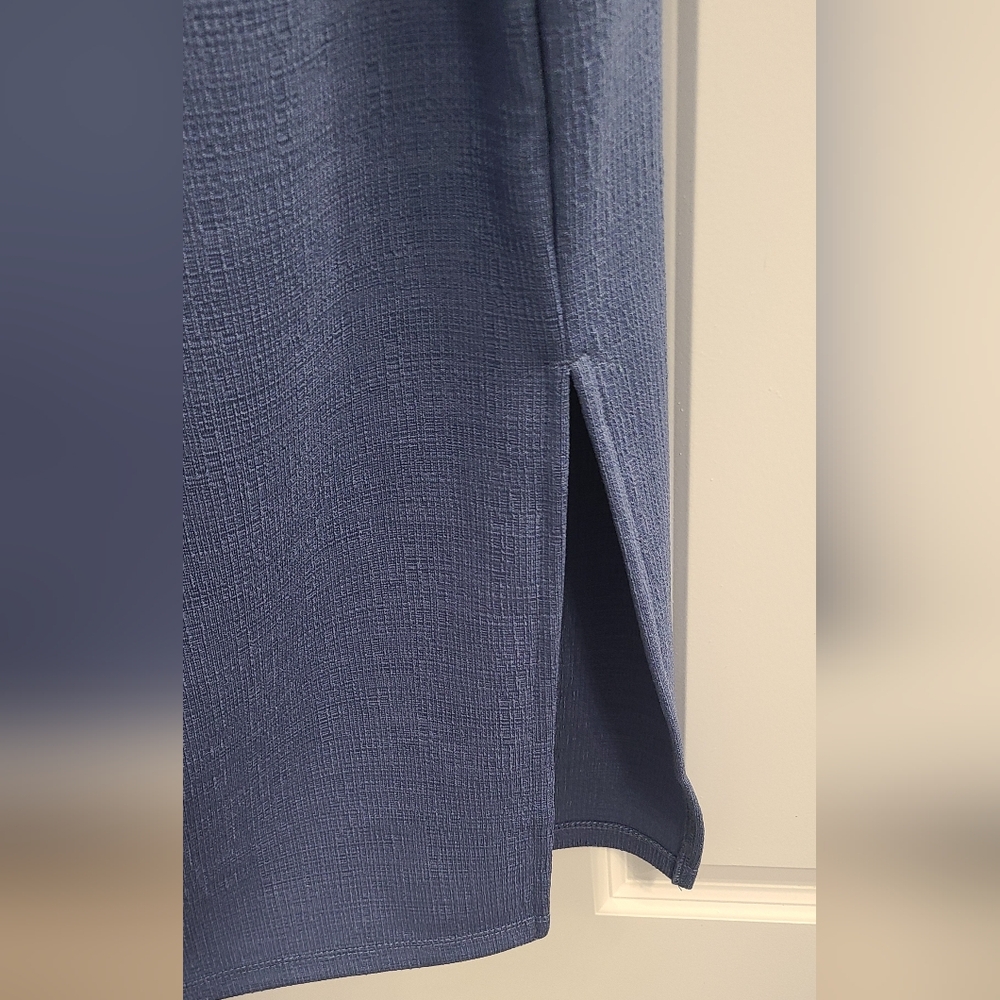 Roxy Open Back Bodycon Maxi Dress - Picture 6 of 10